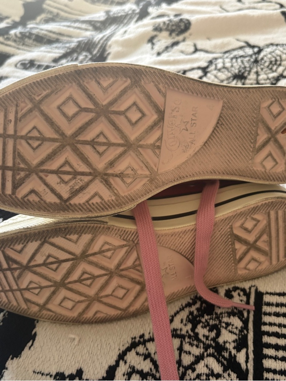 Red Canvas High-Top Sneakers with Pink Laces - Picture 5 of 5